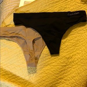 NWOT Set of 2 Calvin Klein Thong